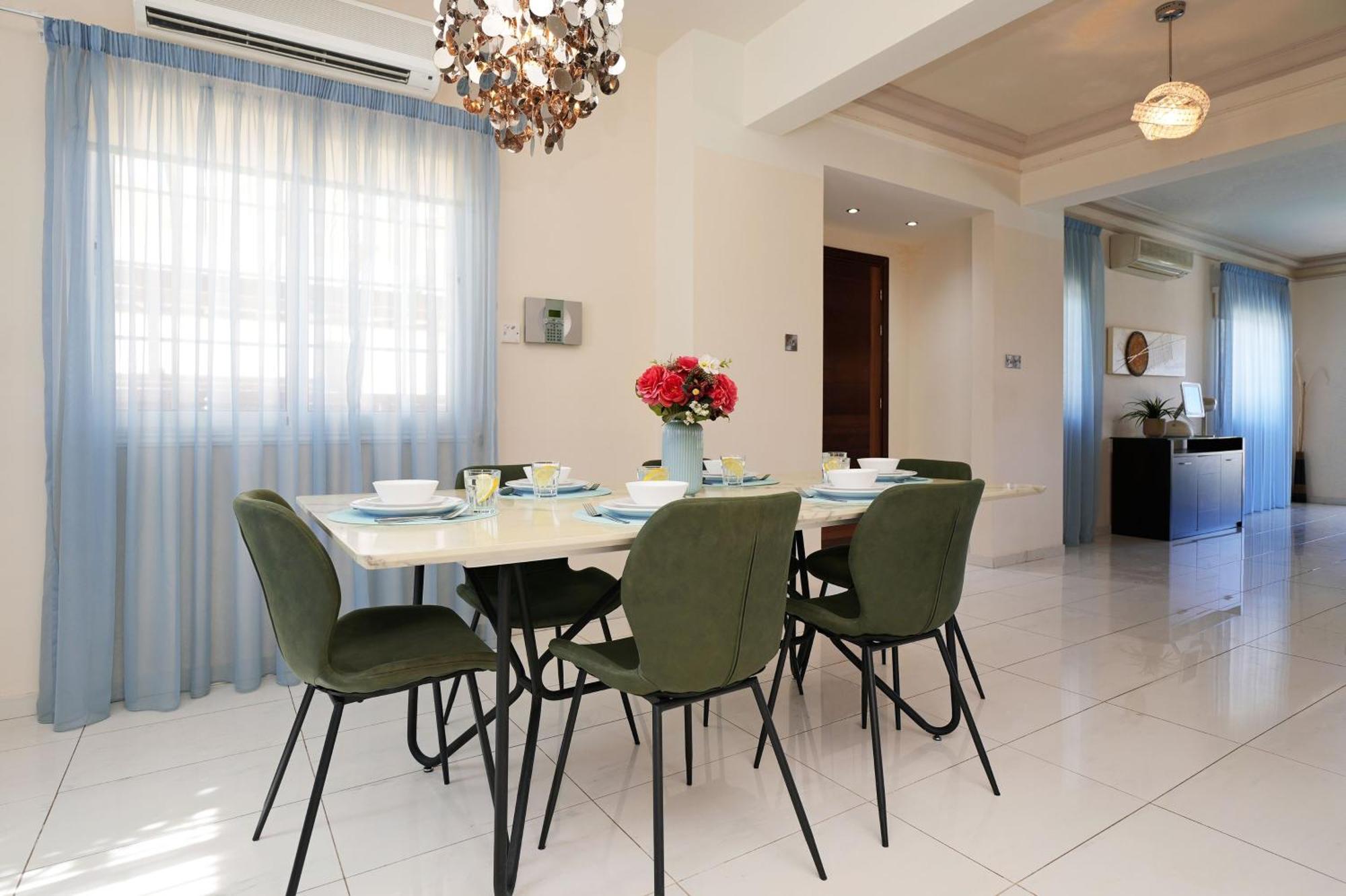 Villa Oceania - Beachfront Paralimni Exterior photo